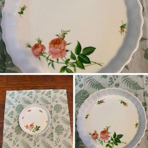 A Beautiful Pie Dish With a square napkin